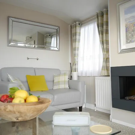 101 Sapphire Tees Bay * Redcar